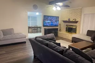 2011 Elmridge Dr, Arlington, TX 76012 - Photo 3