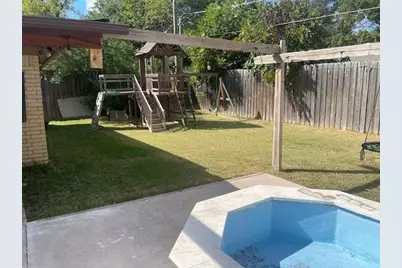 2011 Elmridge Drive, Arlington, TX 76012 - Photo 9