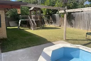 2011 Elmridge Dr, Arlington, TX 76012 - Photo 9