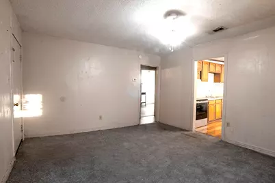 130 Concho Street, Tye, TX 79563 - Photo 3