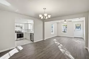 2421 Johnson St, Fort Worth, TX 76105 - Photo 3