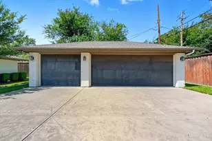 5857 Charlestown Dr, Dallas, TX 75230 - Photo 23