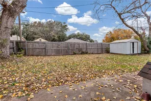 6000 Maple Springs Dr, Arlington, TX 76001 - Photo 25