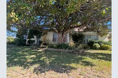 4253 Westmont Court, Fort Worth, TX 76109 - Photo 3