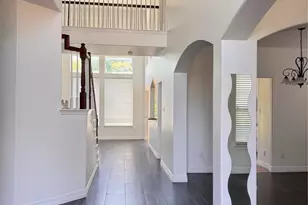 8226 Fox Creek Trail, Dallas, TX 75249 - Photo 7