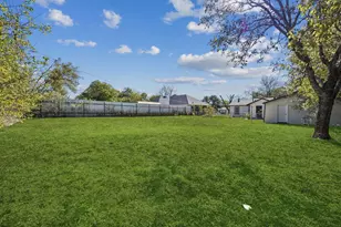 5621 Bonnie Dr, Watauga, TX 76148 - Photo 33