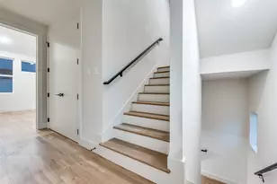 2906 Hawthorne Ave, Dallas, TX 75219 - Photo 13