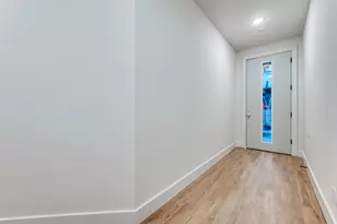 2906 Hawthorne Ave, Dallas, TX 75219 - Photo 3