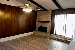 1006 Alicia Ln, Lancaster, TX 75134 - Photo 3