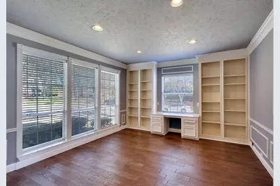 2204 Yaupon Drive, Irving, TX 75063 - Photo 3