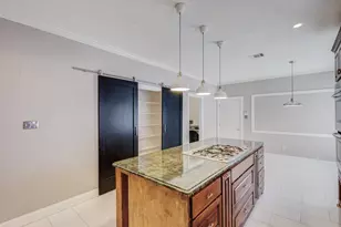 2204 Yaupon Dr, Irving, TX 75063 - Photo 13