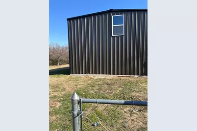 828 W McFarland Street, Bells, TX 75414 - Photo 3