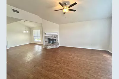 205 Cardinal Court, Weatherford, TX 76086 - Photo 3