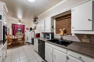 1705 E Beverly Dr, Corsicana, TX 75110 - Photo 9