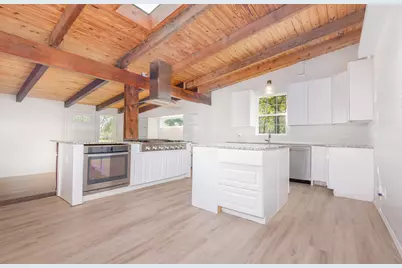 1912 S Harvard Street, Irving, TX 75061 - Photo 5