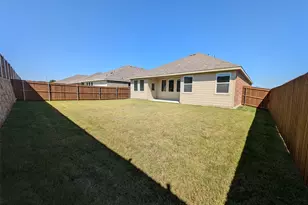 325 Texas Trl, Justin, TX 76247 - Photo 15