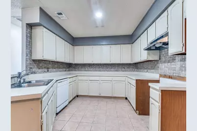 1228 English Street, Irving, TX 75061 - Photo 7