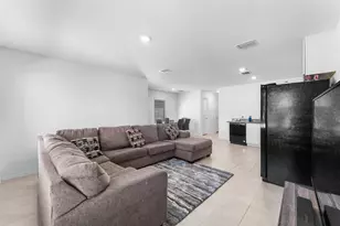 241 Thresher Ln, Princeton, TX 75407 - Photo 5