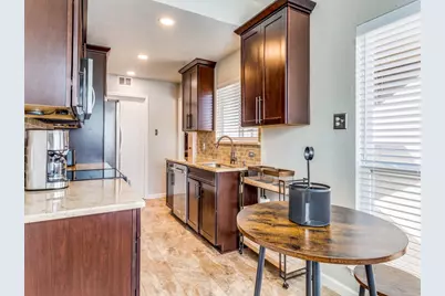 531 Josephine Street, Dallas, TX 75246 - Photo 11