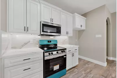 1221 S Rockwall Avenue, Terrell, TX 75160 - Photo 11