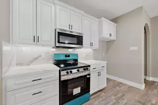 1221 S Rockwall Ave, Terrell, TX 75160 - Photo 11