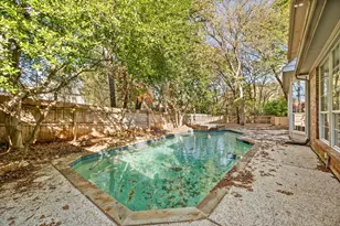 2504 Springhill Dr, Grapevine, TX 76051 - Photo 3