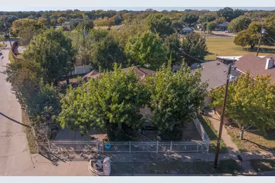 10705 Kendall Square Drive, Dallas, TX 75217 - Photo 11