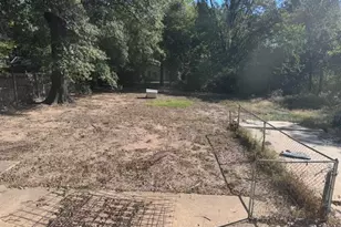 217 20th St SE, Paris, TX 75460 - Photo 5