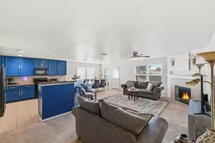 529 Inspiration Dr, Lancaster, TX 75146 - Photo 9