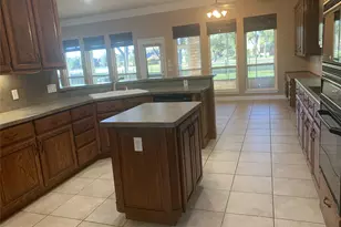 6002 Nutcracker Dr, Granbury, TX 76049 - Photo 11