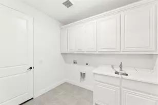 743 Crystal Lk Ln, Red Oak, TX 75154 - Photo 9