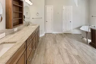 6804 Savannah Ln, Fort Worth, TX 76132 - Photo 17