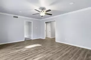 4900 Vega Ct E, Fort Worth, TX 76133 - Photo 5