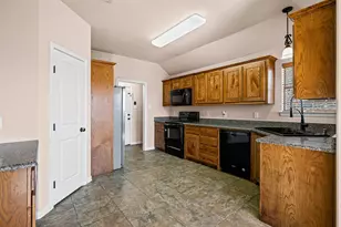 1234 Newcastle Dr, Weatherford, TX 76086 - Photo 5