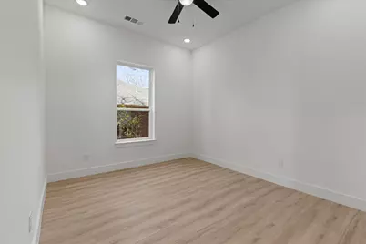 919 W Day Street, Denison, TX 75020 - Photo 21