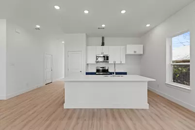 919 W Day Street, Denison, TX 75020 - Photo 13
