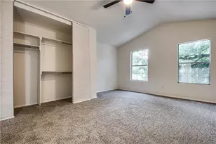 35 Abbey Rd, Euless, TX 76039 - Photo 13