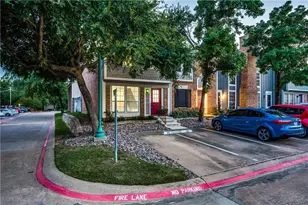 35 Abbey Rd, Euless, TX 76039 - Photo 3