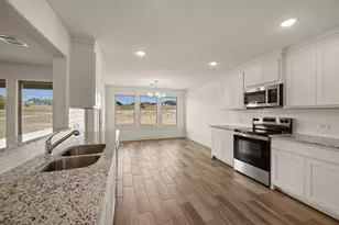 1021 Gatlin Cir, Springtown, TX 76082 - Photo 11