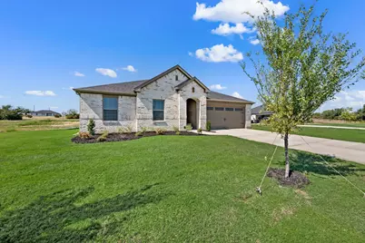 1021 Gatlin Circle, Springtown, TX 76082 - Photo 3