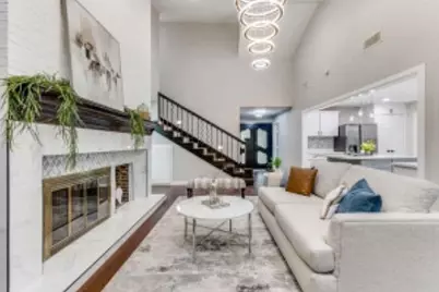 28 Mont Del Drive, Benbrook, TX 76132 - Photo 9