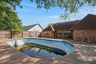 8401 Liberty Ln, Rowlett, TX 75089 - Photo 27