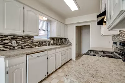 6640 Inwood Drive, Watauga, TX 76148 - Photo 17