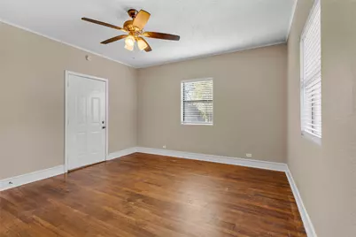 513 W Texas Street, Denison, TX 75020 - Photo 3