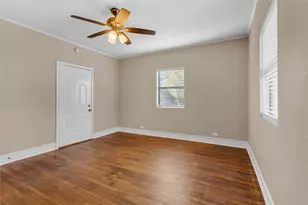 513 W Texas St, Denison, TX 75020 - Photo 3