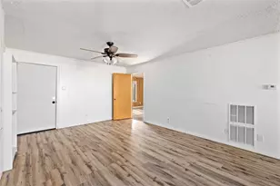 2609 Coggin Ave, Brownwood, TX 76801 - Photo 9