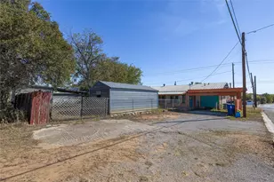 2609 Coggin Ave, Brownwood, TX 76801 - Photo 19