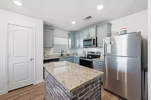 106 Lady Bird Ct, Venus, TX 76084 - Photo 9