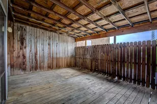 1213 Washington St, Commerce, TX 75428 - Photo 37