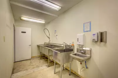 1213 Washington Street #A and B, Commerce, TX 75428 - Photo 11